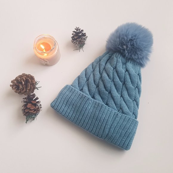 New Handmade Cable Knit Blue Beanie or Toque with Faux Fur Pom Pom and Lining - Picture 3 of 7